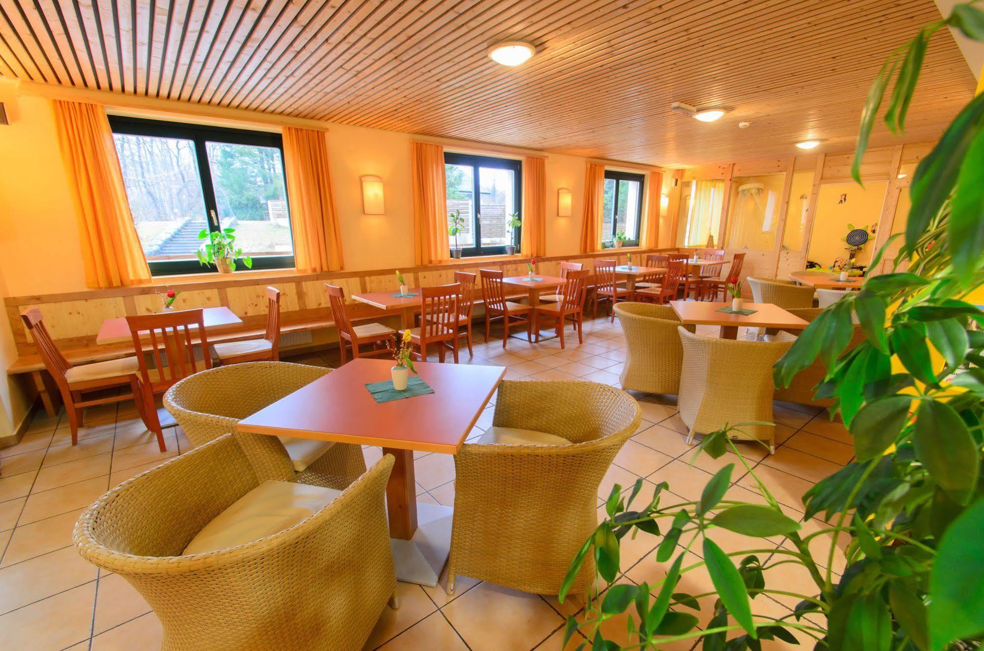 Jufa Hotel باد اوسي المظهر الخارجي الصورة